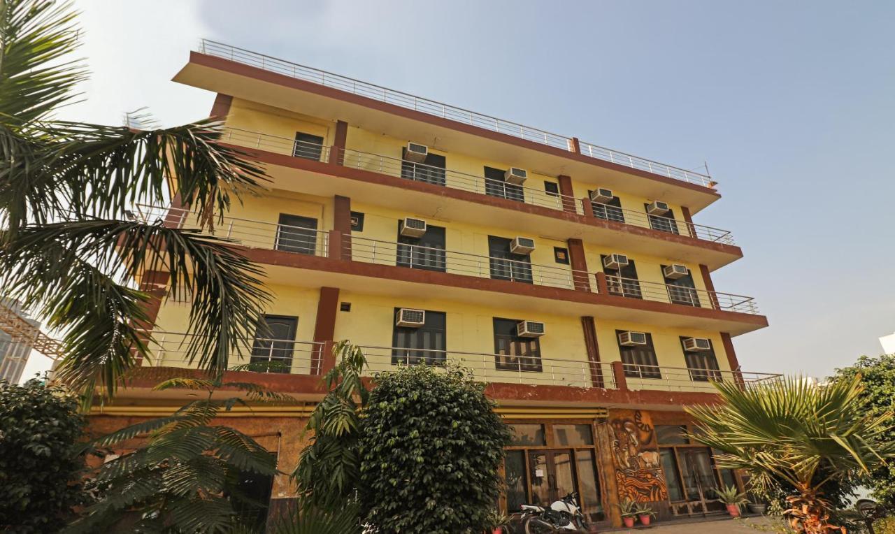 Treebo Trend Radha Palace Mathura Exterior photo